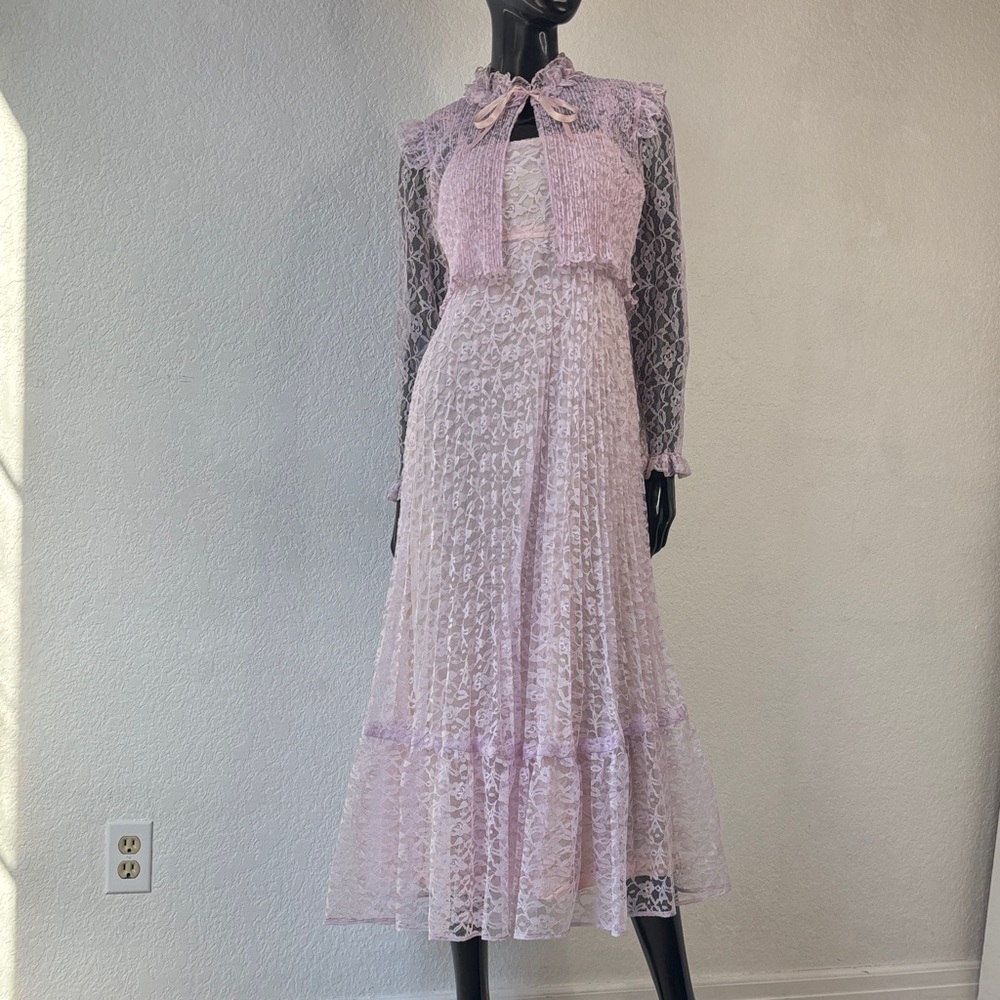 VTG 70s Lace Tiered Midi Dress with Ribbon Details + Bolero Set - Light Lilac
